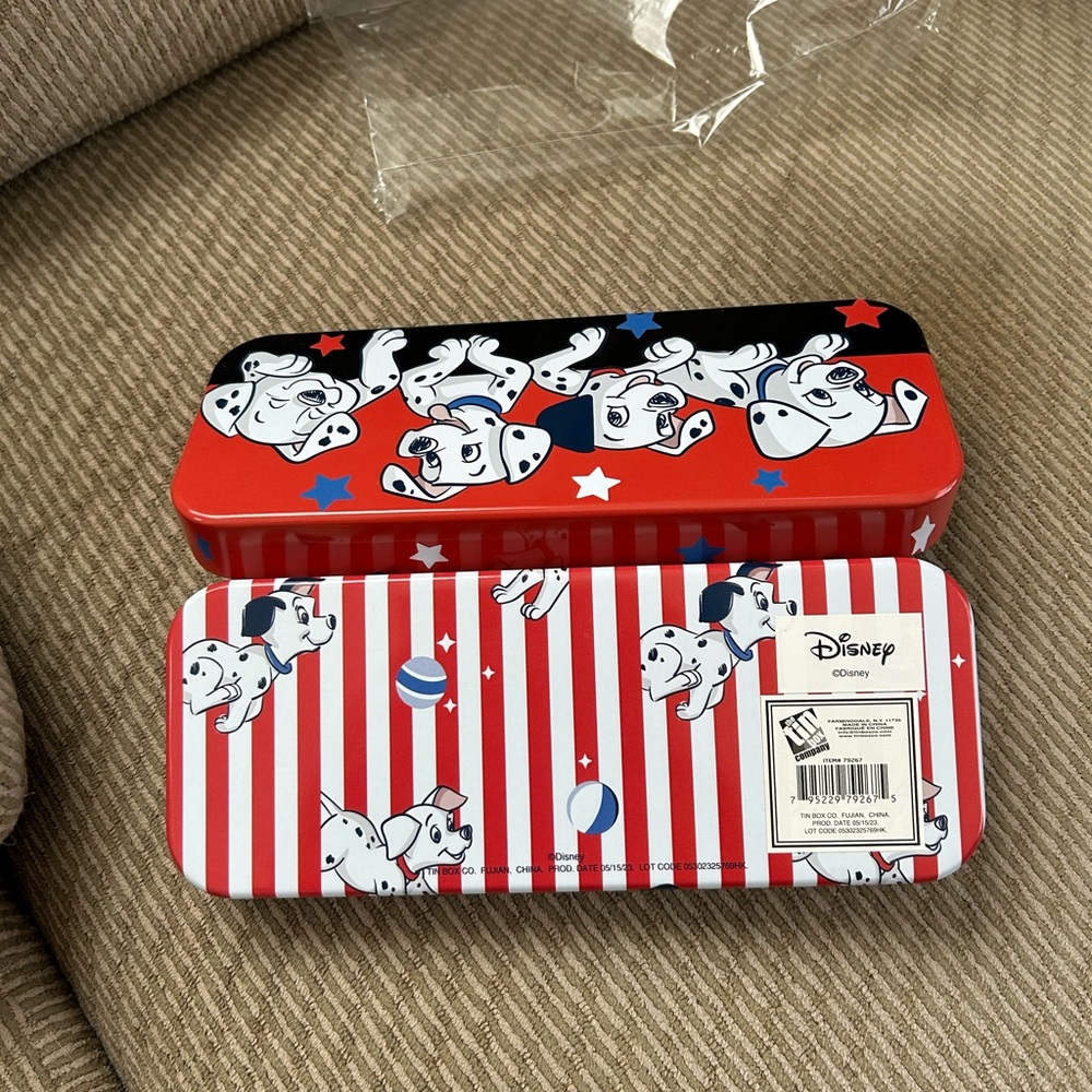 NWO tags Disney Dalmatian Pencil Case with Red and Black Design - Picture 5 of 5